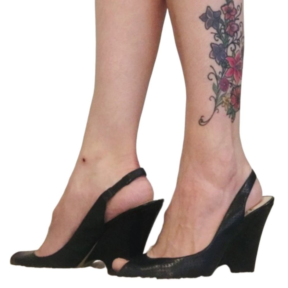 Women’s Bandolino Black Peep-Toe Shoe - Size 9